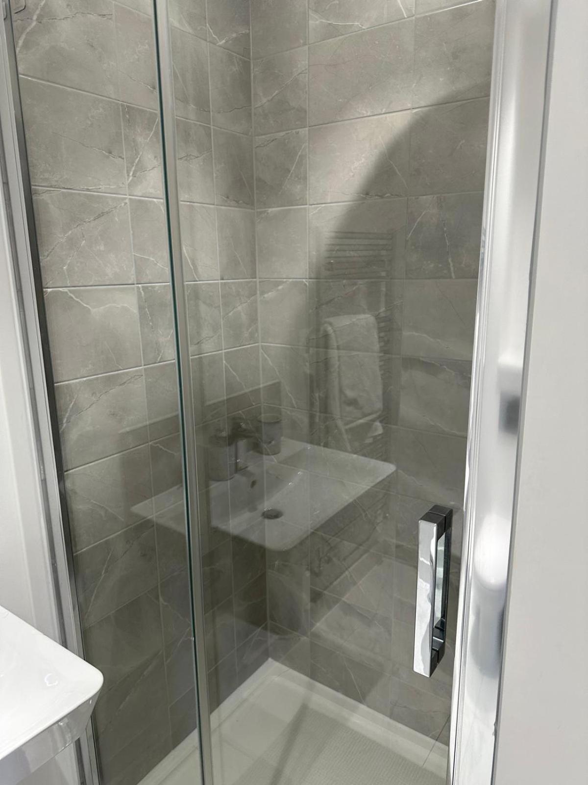Lush King Ensuite In A Shared Home Μάντσεστερ Εξωτερικό φωτογραφία