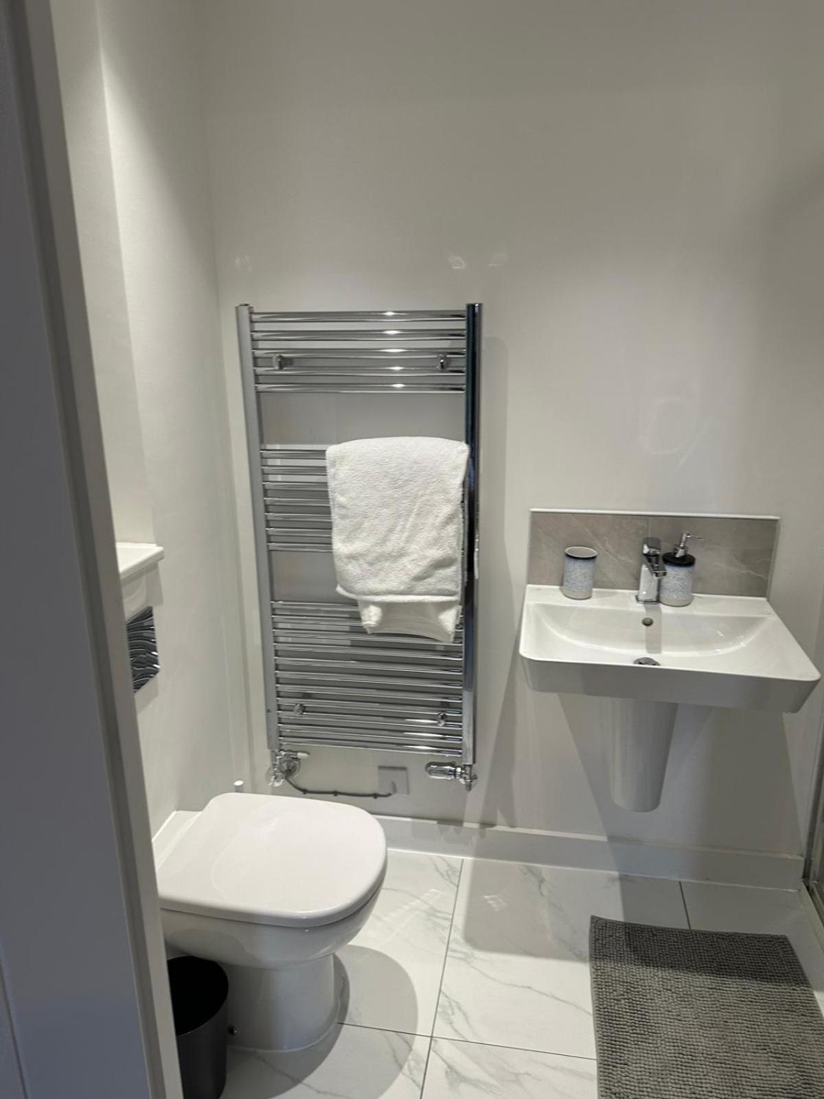 Lush King Ensuite In A Shared Home Μάντσεστερ Εξωτερικό φωτογραφία